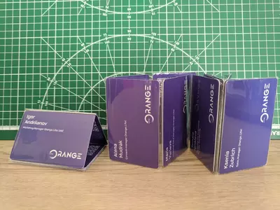NFC визитки из пластика с индивидуальным дизайном для МЕЖДУНАРОДНОГО КОНЦЕРНА Orange group