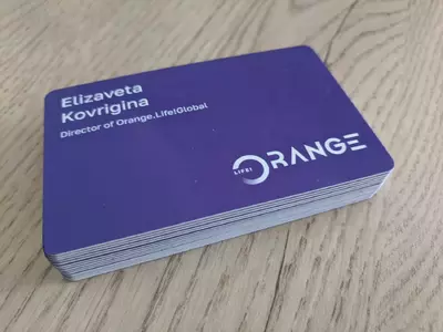 NFC визитки из пластика с индивидуальным дизайном для МЕЖДУНАРОДНОГО КОНЦЕРНА Orange group