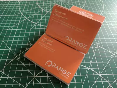 NFC визитки из пластика с оранжевого цвета для МЕЖДУНАРОДНОГО КОНЦЕРНА Orange group
